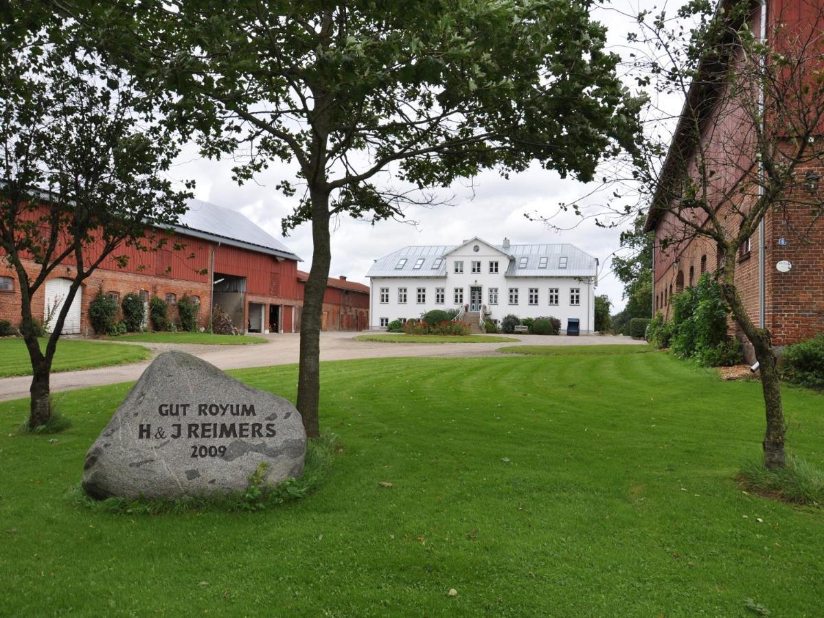 Gut Royum Apartment Brodersby-Goltoft Екстериор снимка